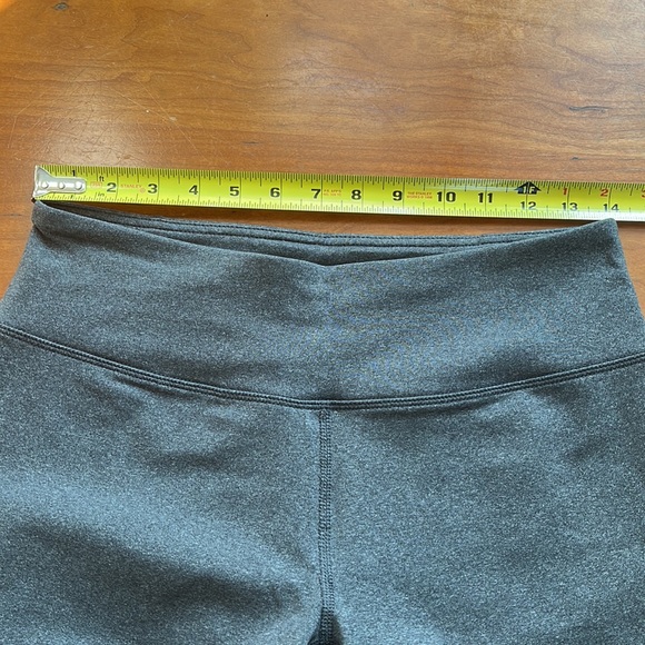 Tek Gear Shapewear Cycling/Bike Shorts with Mesh Sides in Gray. Women’s size M. - Picture 13 of 15